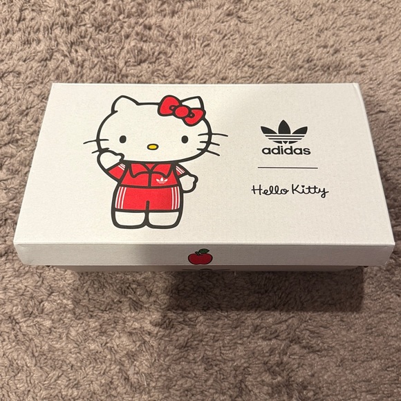 adidas Originals x Hello Kitty Gazelle Indoor - Picture 2 of 7